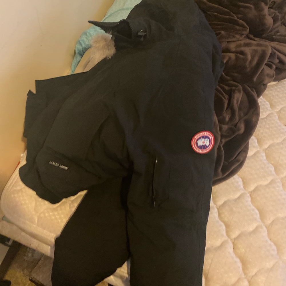 Canda goose cost only wore once